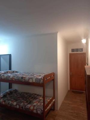 Departamento en alquiler en Mar del Plata. 2 ambientes, 1 baño y capacidad de 3 a 5 personas. A 200 m de la playa