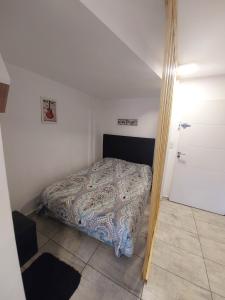 Departamento en alquiler en Mar del Plata. 1 ambientes, 1 baño y capacidad de 1 a 2 personas. A 400 m de la playa