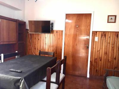 Departamento en alquiler en Mar del Plata. 2 ambientes, 1 baño y capacidad de 2 a 4 personas. A 200 m de la playa