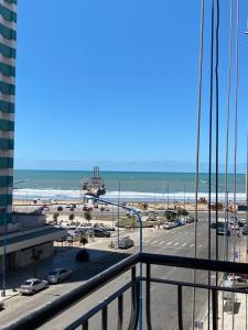 Departamento en alquiler en Mar del Plata. 3 ambientes, 1 baño y capacidad de 4 a 6 personas. A 100 m de la playa