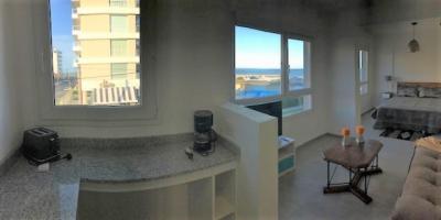 Departamento en alquiler en Mar del Plata. 1 ambientes, 1 baño y capacidad de 1 a 3 personas. A menos de 50 m de la playa