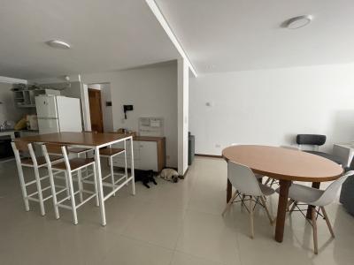 Departamento en alquiler en Mar del Plata. 3 ambientes, 2 baños y capacidad de 3 a 5 personas. 
