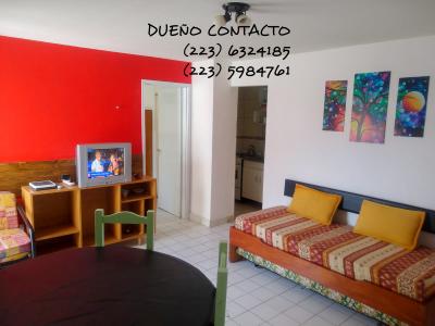 Departamento en alquiler en Mar del Plata. 2 ambientes, 1 baño y capacidad de 1 a 4 personas. A 300 m del centro