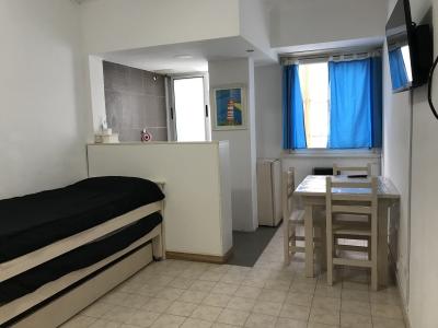 Departamento en alquiler en Mar del Plata. 1 ambientes, 1 baño y capacidad de 1 a 3 personas. A 400 m del centro